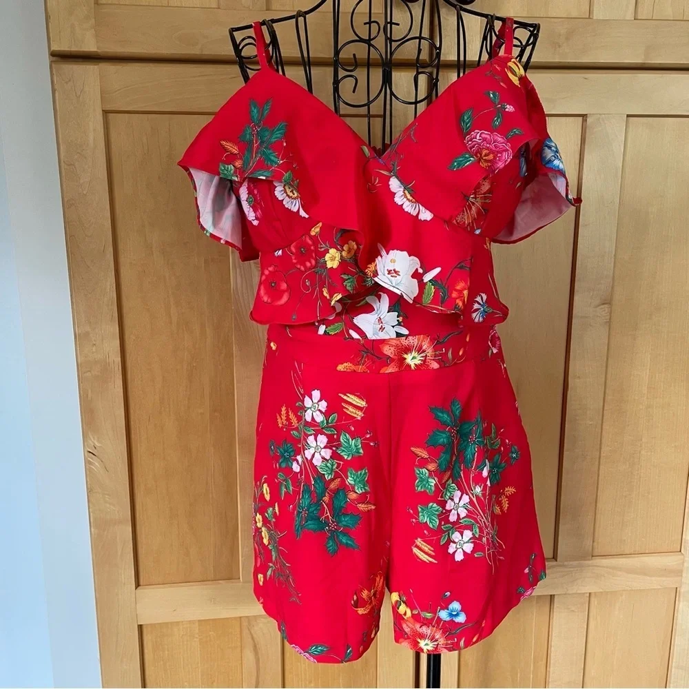 Chicways red floral cold shoulder Romper with adjustable straps size Medium - Picture 1 of 13